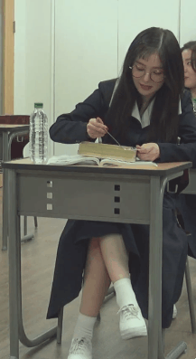 도시락 먹방하는 아이린.gif | 인스티즈