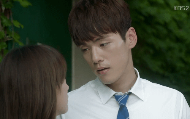 [학교2017] 좋아하는 여자애한테 초딩같이 질투하는 고딩.jpgif | 인스티즈