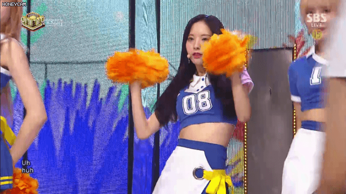 오늘자 인기가요 우주소녀 보나& 루다 | 인스티즈