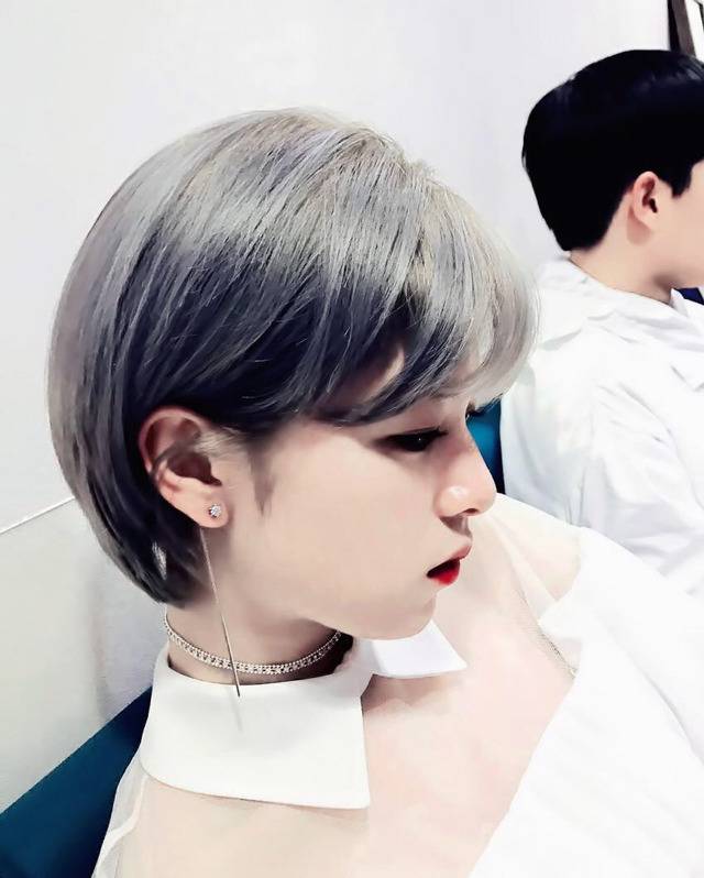 은발로 염색하고 물오른 트와이스 정연 | 인스티즈