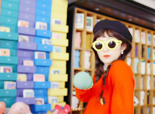 신발 모델 아이린.gif | 인스티즈