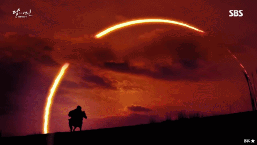 [달의연인] 이준기 아이유 새드라마 스케일.jpgif | 인스티즈