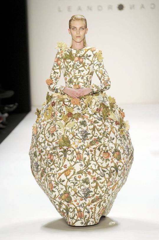 [클로에메미세빅] 넘 마르고 길어서 기괴하다는 스웨덴 출신 모델 | 인스티즈