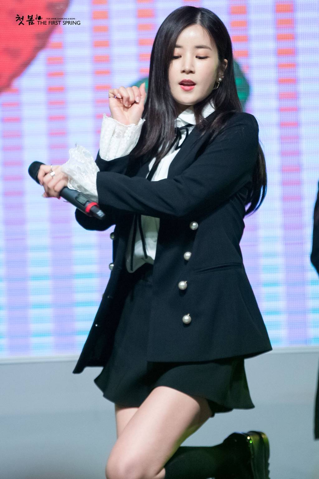 [에이핑크] 엘 클라시코의 완패로 기분이 다운되는 하루라서 박초롱 | 인스티즈