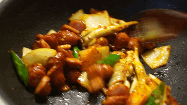 매콤달콤 소세지야채볶음 소세지구이 움짤 gif | 인스티즈