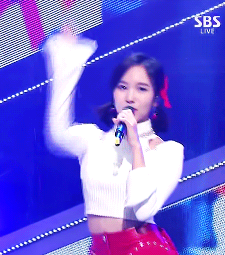 트와이스에서 분위기+비주얼 최고존엄 멤버.gif | 인스티즈