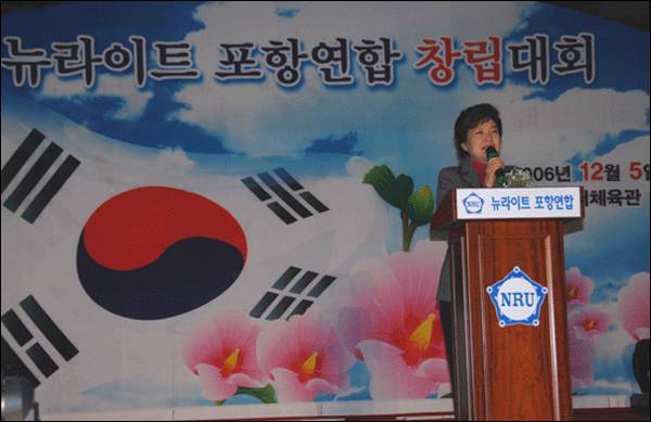티파니에 가려져 욕을 덜 먹고 있는 인물 | 인스티즈