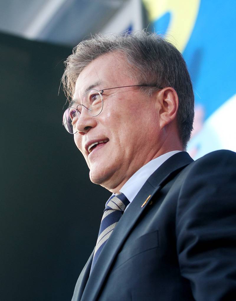 [문재인] 신촌에서 찍은 잘생긴 이니라오 | 인스티즈