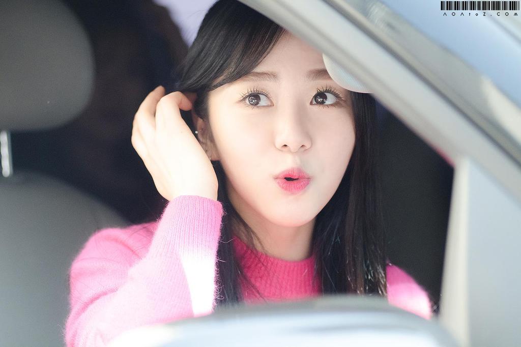 은근 섹시한 민아 | 인스티즈