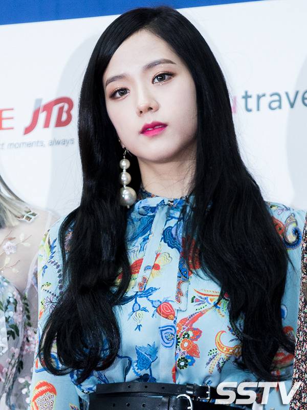 왠만한 남자의 고백은 다 씹어버릴거 같은 차가운 도시 여자.jpg | 인스티즈