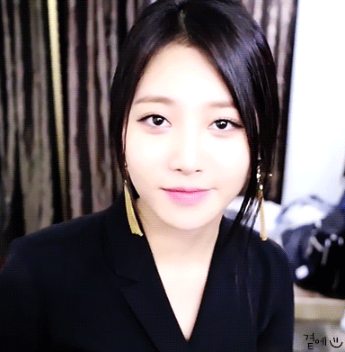 유라 보고싶어 시절.gif | 인스티즈