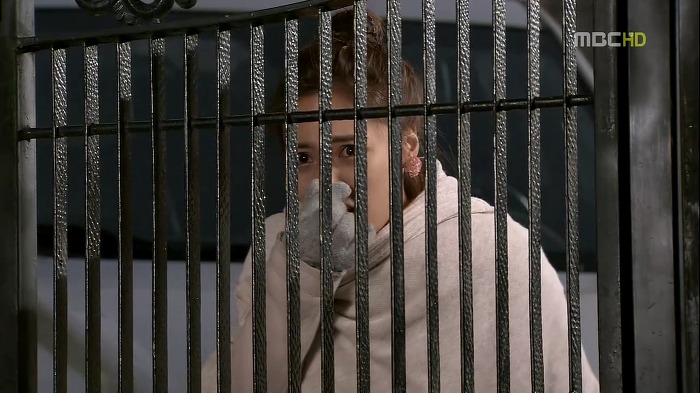 [지붕뚫고하이킥] 고자 이지훈과 책임황.jpg | 인스티즈