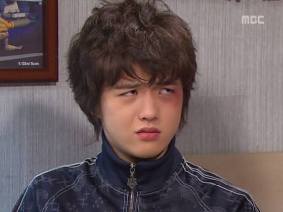 [거침없이하이킥] 민호보다 더 크게 다쳤는데 사람들이 몰라줘서 억울한 윤호.jpg | 인스티즈