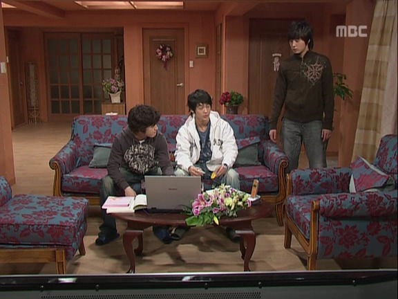 [거침없이하이킥] 카리스마 민호 ㅋㅋㅋㅋㅋㅋㅋㅋㅋㅋ.jpg | 인스티즈