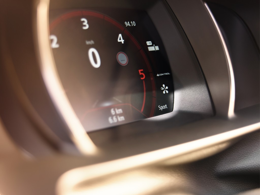 2016 상반기 국내 세단 최고의 기대주 - 르노 탈리스만 vs 쉐보레 말리부 | 인스티즈