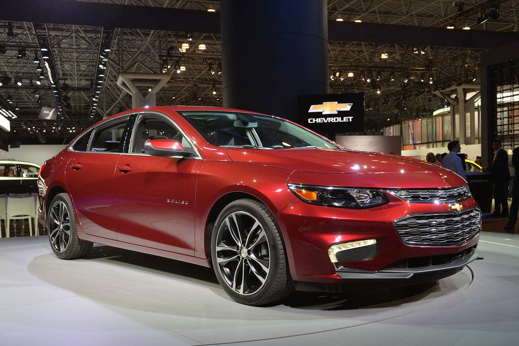 2016 상반기 국내 세단 최고의 기대주 - 르노 탈리스만 vs 쉐보레 말리부 | 인스티즈