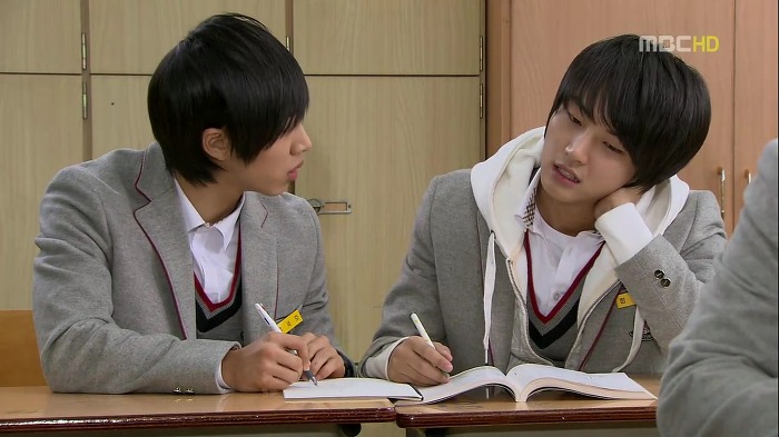 [지붕뚫고하이킥] 질투의 화신 정준혁 (feat.용꼬리용용).jpg | 인스티즈