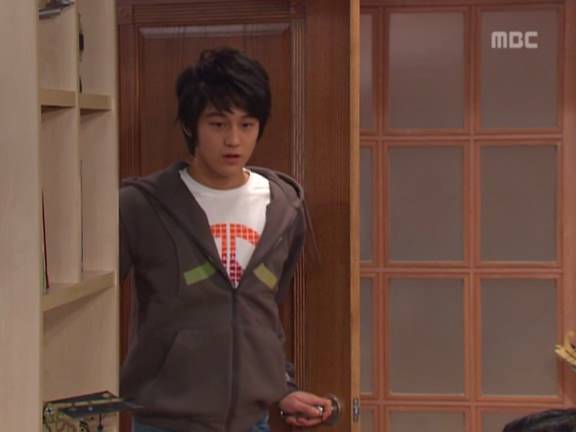 [거침없이하이킥] 민호보다 더 크게 다쳤는데 사람들이 몰라줘서 억울한 윤호.jpg | 인스티즈