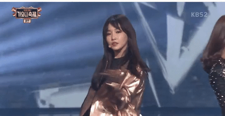 가요대축제 신비,슬기,청하,모모,유정 걸크러쉬 움짤.gif | 인스티즈