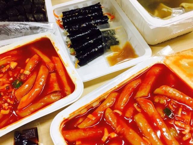 분식 vs 햄버거세트 둘 중 하나만 먹어야 한다면?? | 인스티즈