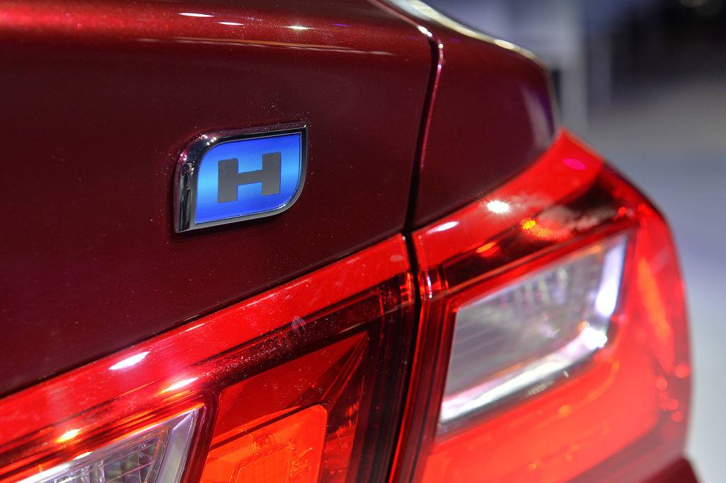 2016 상반기 국내 세단 최고의 기대주 - 르노 탈리스만 vs 쉐보레 말리부 | 인스티즈