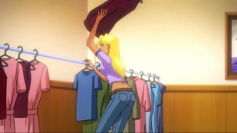 여동생에게 옷을 사주는 친절한 오빠 | 인스티즈