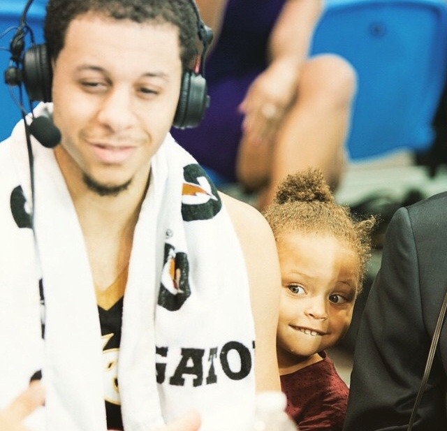 라일리 커리 (심쿵 주의) | 인스티즈