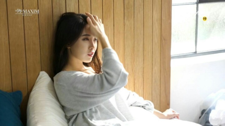 맥심 홍재경 아나운서 | 인스티즈