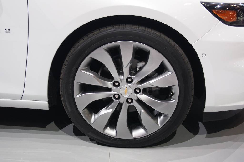 2016 상반기 국내 세단 최고의 기대주 - 르노 탈리스만 vs 쉐보레 말리부 | 인스티즈