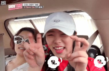 가사 까먹어서 리다한테 털리는 휘인이 外 [데이터:36MB] | 인스티즈