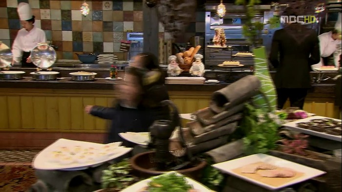 [지붕뚫고하이킥] 신애의 12층식탑.jpg | 인스티즈