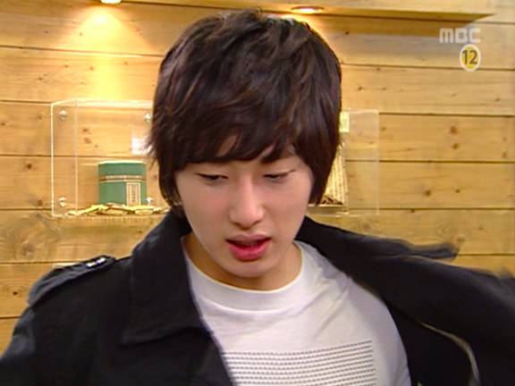 [거침없이하이킥] 민호보다 더 크게 다쳤는데 사람들이 몰라줘서 억울한 윤호.jpg | 인스티즈