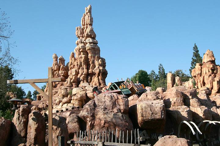 LA에서 한곳만간다면 디즈니랜드vs유니버셜스튜디오 | 인스티즈