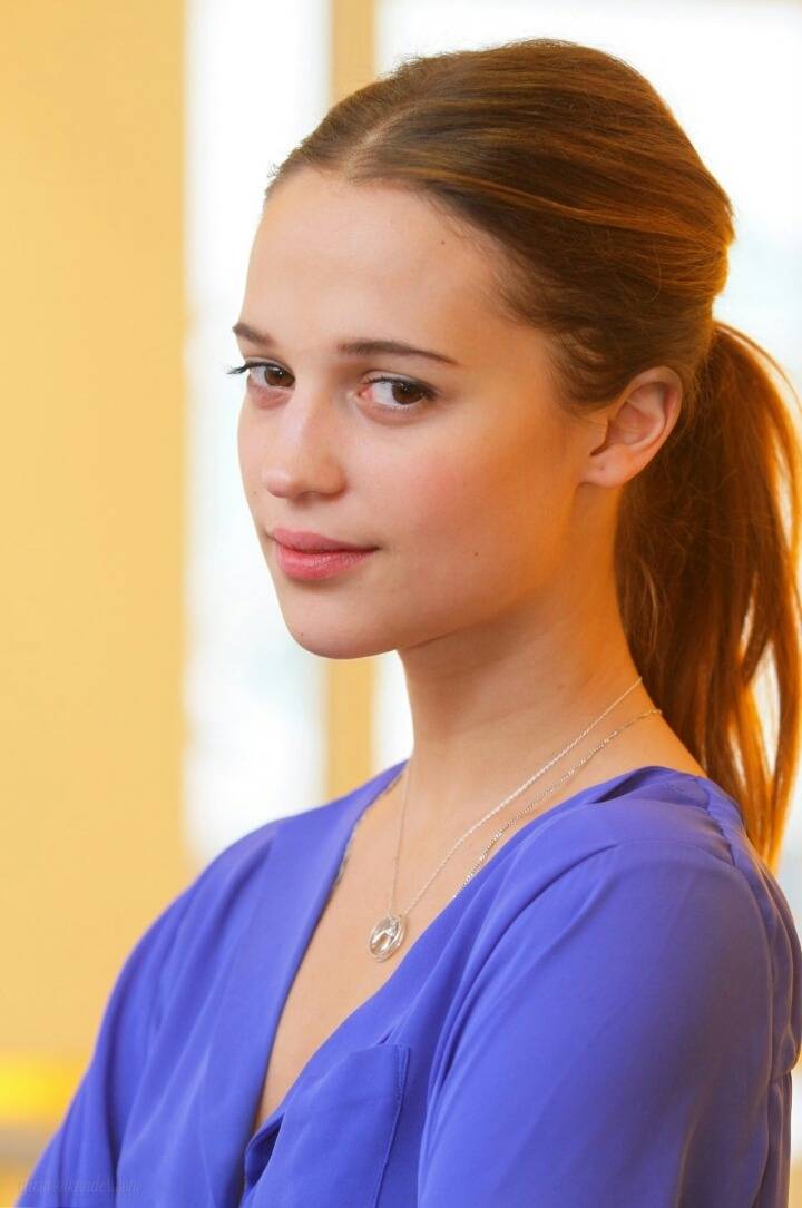 제이슨 본에 출연한 매력있는 누나 | 인스티즈