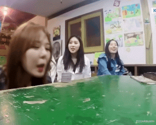 딱지 부는 소나무 움짤 | 인스티즈