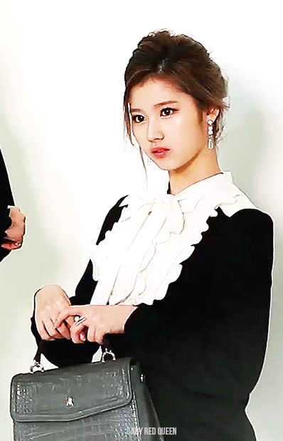 매력이 너무 많은 사나.gif | 인스티즈