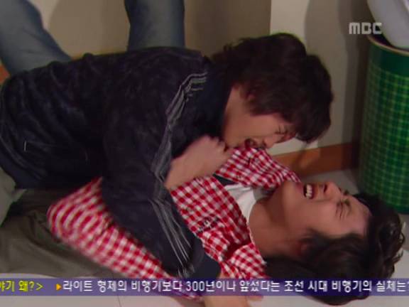 [거침없이하이킥] 민호보다 더 크게 다쳤는데 사람들이 몰라줘서 억울한 윤호.jpg | 인스티즈