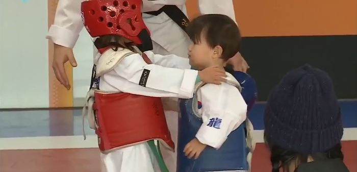 [오마이베이비] 누나랑 싸우기 싫은 태오 (feat. 누나지킴이) | 인스티즈