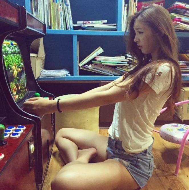 게임하는 유승옥 | 인스티즈