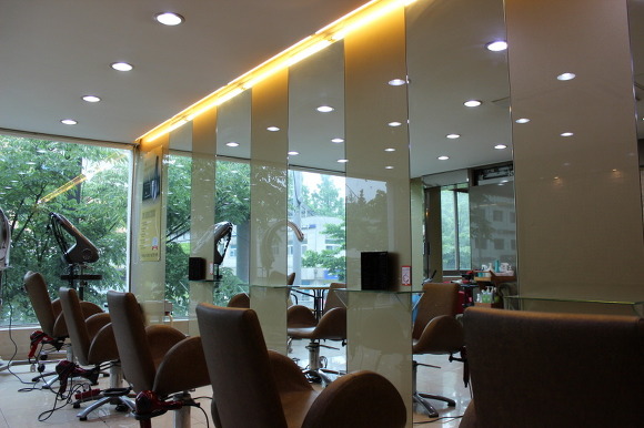 제일 자비 없는 거울은? | 인스티즈