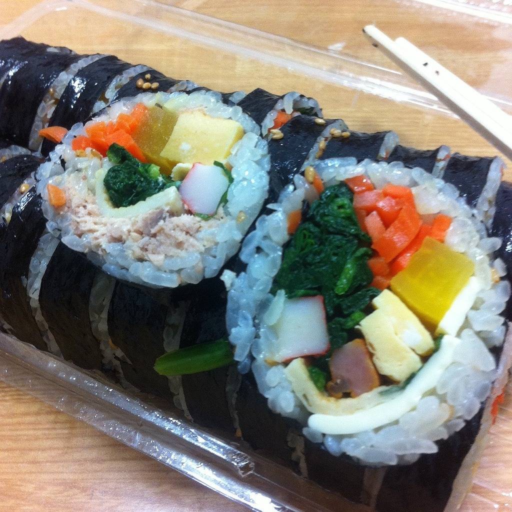 일본에서 2줄에 16,500원에 팔고있다는 한국 김밥의 위엄 | 인스티즈