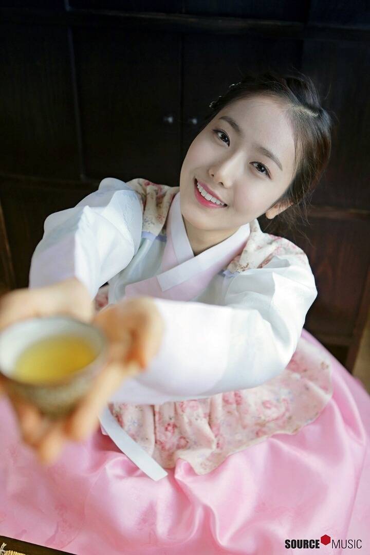 여자친구 설날 맞이 한복 짤 | 인스티즈