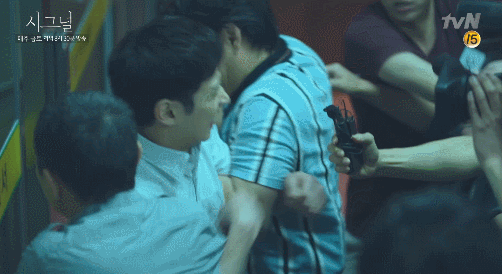 [시그널] 박해영(이제훈)이 정의로운 어그로라 불리는 이유 | 인스티즈