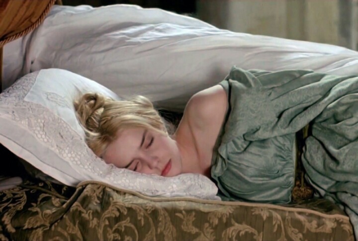 [록산느메스키다] 말그대로 충격적이었던 비쥬얼 (15) | 인스티즈