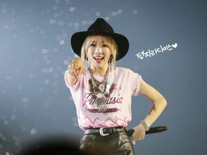 여전히 우리를 보고 웃는 태연이좋다 | 인스티즈