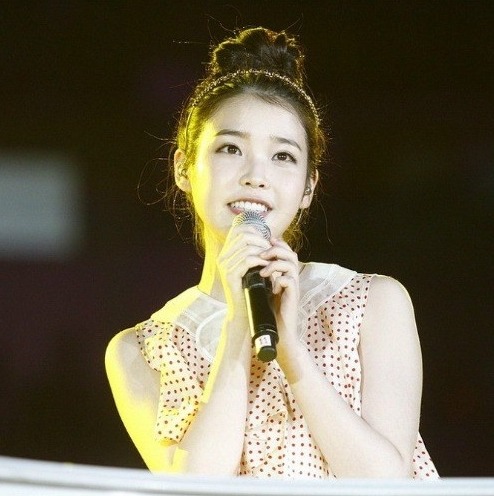 똥머리 아이유.jpgif | 인스티즈