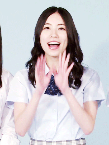 일본에서 한국인같이 생겼다는 소리 듣는 남녀연예인 한명씩 | 인스티즈