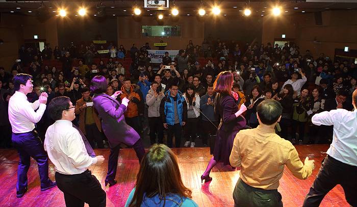 더불어민주당 더벤저스 - 인천콘서트 | 인스티즈