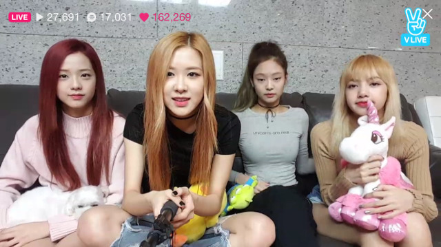 [블랙핑크] 숙소에서 v앱한 블핑이들 | 인스티즈