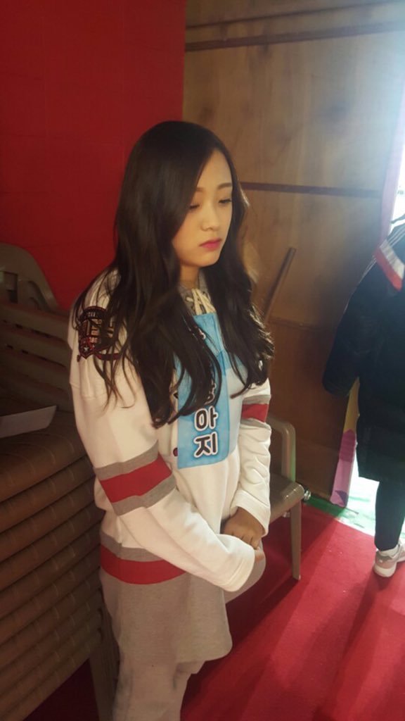 아청돌 진솔이 밤10시되자 방송 퇴근하는 모습.jpg | 인스티즈